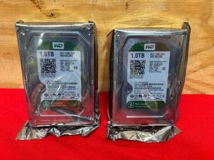 lot 29 image: WESTERN DIGITAL Lot of 2- 1TB WD Green Desktop Hard Drives