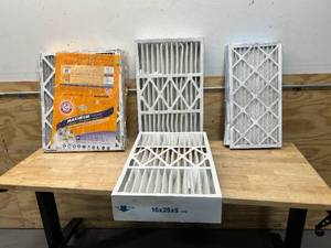 lot 101 image: Lot of Furnace Filters