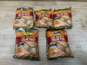 lot 103 image: HOTHANDS Lot of 5 Bags of Tow Warmers- 6 pairs per bag