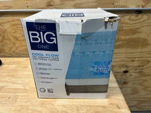 lot 109 image: The Big One Cool Flow Gel Memory Foam Mattress Topper