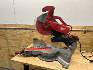lot 20A image: MILWAUKEE 12 in. Dual Bevel Sliding Compound Miter Saw