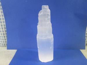 lot 10 image: (FS) 6 Raw Selenite Tower...