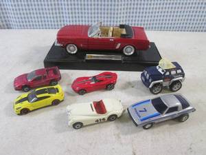 lot 60 image: (C-4) 1965 Ford Mustang Diecast Rep...