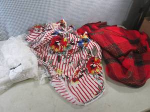 lot 80 image: (CS) Assorted Material...