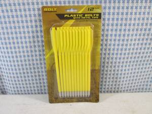 lot 102 image: (H-1) 12-Pack of Plastic BoltsArro...