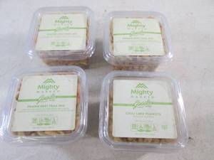lot 115 image: (B-2) 3 Prairie Heat Trail Mix 1 Ch...
