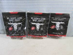 lot 117 image: (B-1) 3 Bags No Mans Land Beef Jer...
