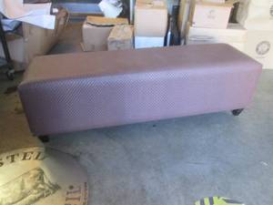 lot 138 image: (FD) Large Cushioned Bench 61 Long...
