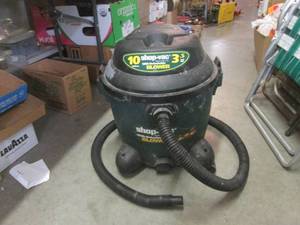 lot 140 image: (EW3) 10 Gallon Shop-Vac...