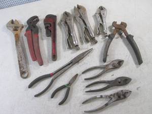 lot 196 image: (BSB) Assorted Hand Tools...