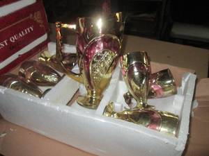 lot 227 image: (RMC) Lot of 5 Decorative Pink Glas...