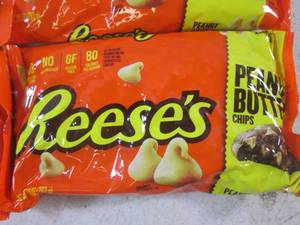 lot 247 image: (B-3) 6 Bags Reeses Peanut Butter C...