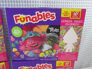 lot 269 image: (B-4) 4 Boxes Funables Trolls Snack...