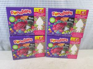 lot 270 image: (B-4) 4 Boxes Funables Trolls Snack...
