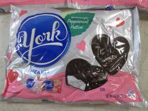 lot 299 image: (B-1) 3 Bags York Peppermint Pattie...