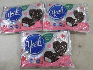 lot 300 image: (B-1) 3 Bags York Peppermint Pattie...
