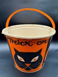 Vintage Trick or Treat Pale