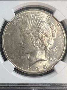 1925 US SILVER PEACE DOLLAR NGC MS62