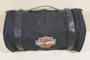 lot 5 image: Harley Davidson 8-Pocket Roll-Up Travel Bag