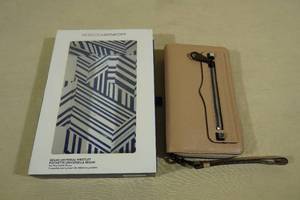 lot 21 image: Rebecca Minkoff Regan Universal Wristlet