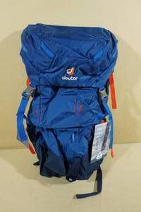 lot 124 image: Deuter Fox 40 Youth Trekking Backpack