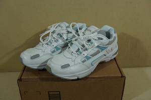 lot 209 image: Vionic 23Walk Sneakers -Womens 10