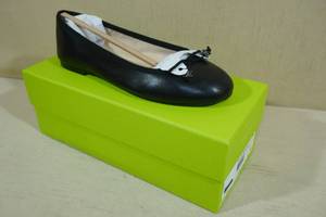 lot 211 image: Sam Edelman Womens Felicia Classic Ballet Flat -Womens 6