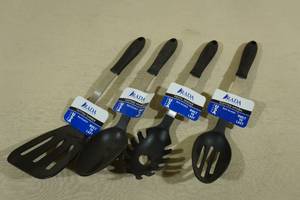 lot 218 image: 4 Rada Non-Scratch Kitchen Utensils