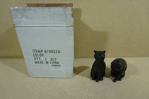 lot 225 image: Danya B Decorative Cat Statues