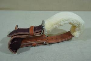 lot 247 image: Professionals Choice DARE Cribbing Collar