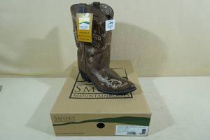lot 257 image: Smoky Mountain Boots -Youth Size 5