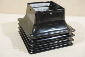 lot 274 image: 4 Pylex Base 44 Deck Base Bracket 4x4 Black