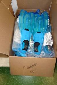 lot 326 image: 10 Pairs Cressi Agua Blue Snorkel Fins Assorted Sizes