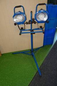 lot 341 image: Smart Electrician Dual Head 83W Work Light
