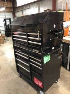 Husky 41 in. W x 24.5 in D Standard Duty 16-Drawer Combination Rolling Tool Chest and Top Tool Cabinet Set in Gloss Black Damaged Customer Returns See Pictures