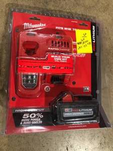 Milwaukee M18 18-Volt Lithium-Ion HIGH OUTPUT Starter Kit with XC 8.0Ah Battery and Rapid Charger Customer Returns See Pictures