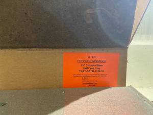 lot 73 image: 16 Chiquita Bites Self Feeding Trays 10 Boxes