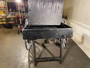 lot 11 image: Vintage Wagon Wheel Sales Cart