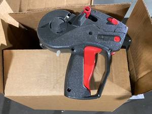 lot 14 image: Pair of boxes of Avery Label Guns