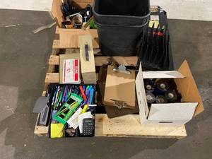 lot 41 image: Pallet of Miscellaneous Office Supplies