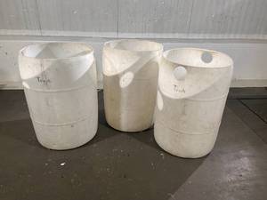 lot 103 image: 3 White Plastic Trash Bins