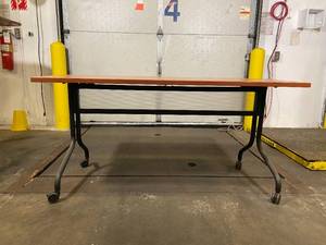 lot 137 image: Folding Rolling Table