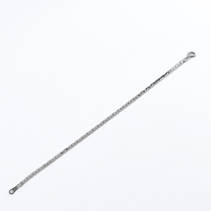 lot 52 image: Flat diamond cut, White Base Metal Bracelet. 3.5mm Wide