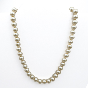 lot 98 image: Simulated pearl, Base Metal Bead Necklace.