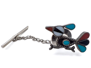 lot 139 image: Zuni Bird (RoadrunnerPeyote) (Coral, MOP, Turquoise & Black Jet) Sterling Tie Tac.