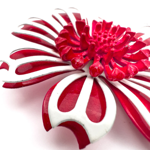 lot 195 image: Bright Enameled Red, White and Pink Flower, Unknown Maker, Base Metal Brooch.
