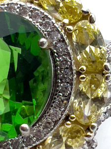 lot 190 image: Stauer Helenite, Yellow And CZ Sterling Silver Ring, Set With Helenite. Size 5.25 - 5.5.