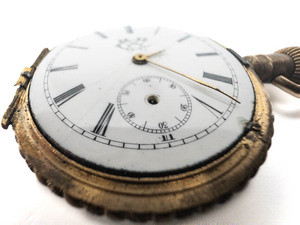 lot 14 image: Antique SCHWOB FRERES & Co JOHORE TAVANNES Gold Plated Mechanical Pocket Watch. NOT WORKING