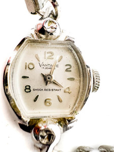 lot 59 image: Ladys Vantage VINTAGE 17 Jewels stainless steel and base metal Mechanical Watch. Working when wound