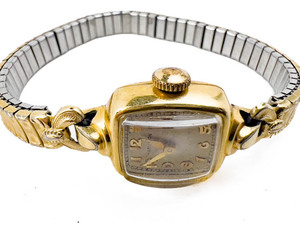 lot 61 image: Ladys Hamilton VINTAGE 14k gold filled Mechanical Watch. NOT STARTING when wound.